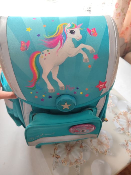 Продам школьный рюкзак