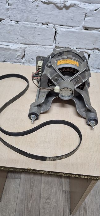 Двигатель на стиралку.