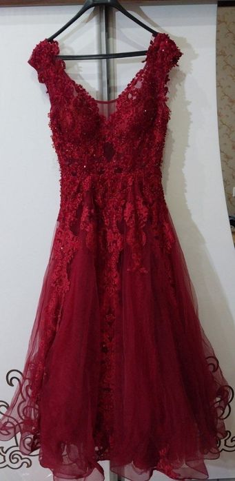 Продается вечернее платье