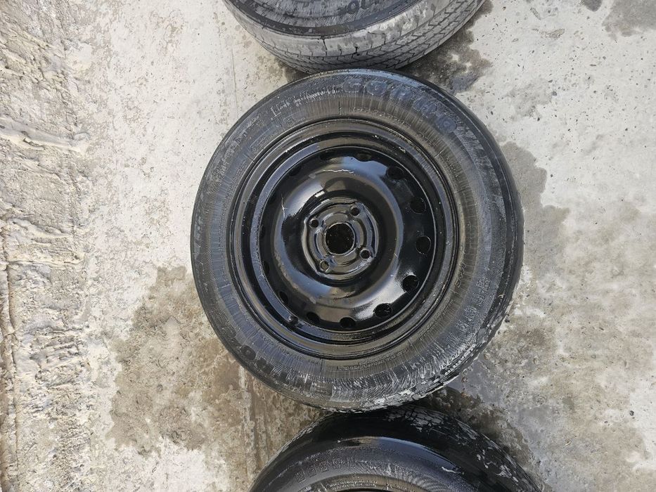 4 та жентра диска 3тасида балон бор 1 тасида йук 700 минг келишамиз