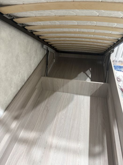 Кровать односпальная