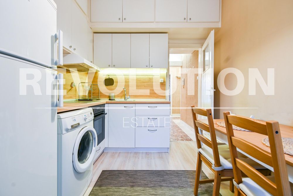 Дава се под наем Тристаен апартамент в София, Център - 86 кв.м за 800 € - Снимка #4