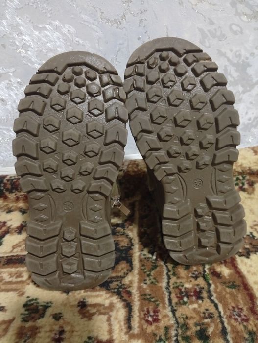 Продам сапоги .  .