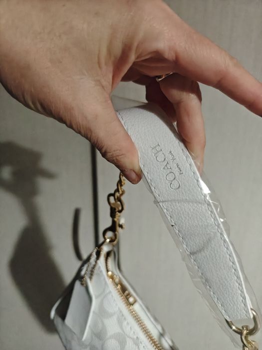 Дамска чанта топ модел