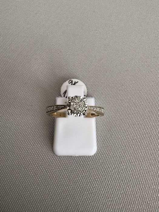 Inel din aur si diamante