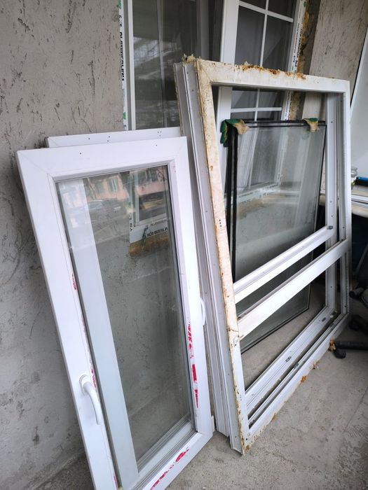 Пластиковые окна 2 штуки