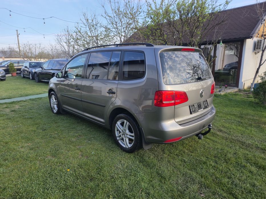 Volkswagen Touran Facelift 2011 1.6 105 cp 7 locuri 217.000km