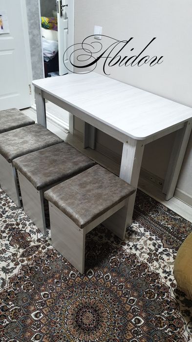 Кухонный набор стол и 4 табуретки от производителя по лучшей цене.