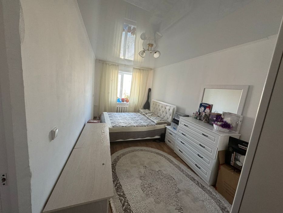 3 бөлмелі 5-ші қабатта сатылады.