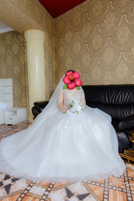 Продам свадебное платье