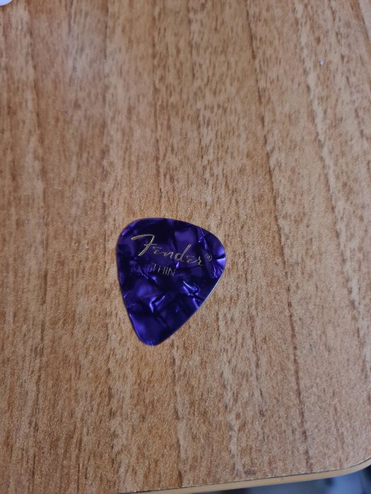 Акустическая гитара