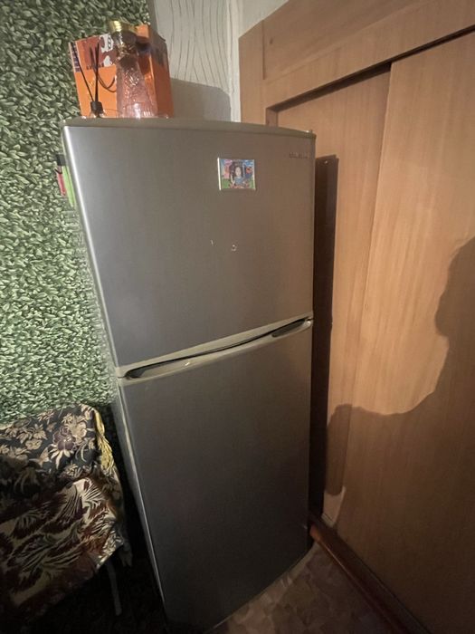 Срочно продам халодилник