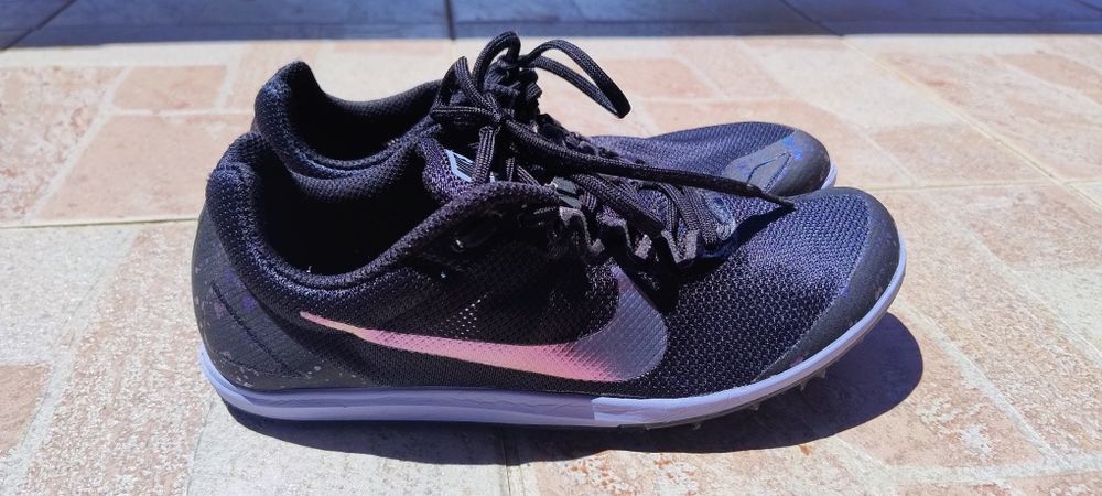 Шпайкове Nike 39