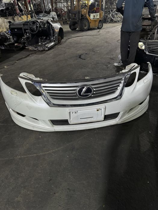 Бампера Lexus GS350 hybrid в сборе