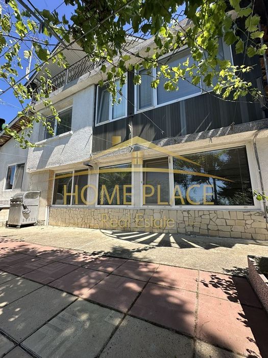 Къща с панорамна гледка в м-ст Боровец ЮГ