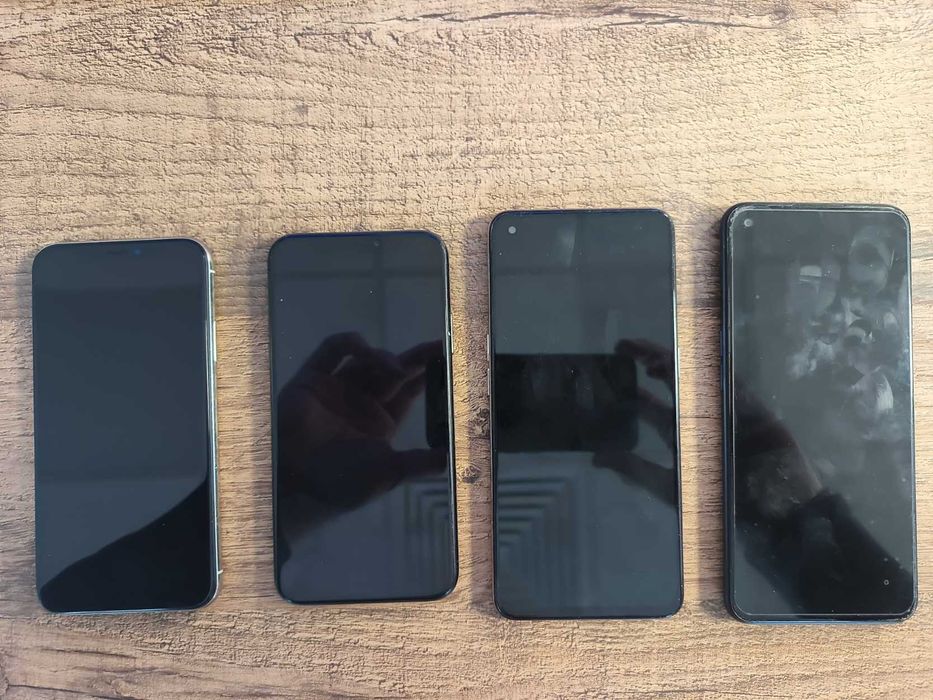 Продавам лот от телефони Iphone X и Xiaomi