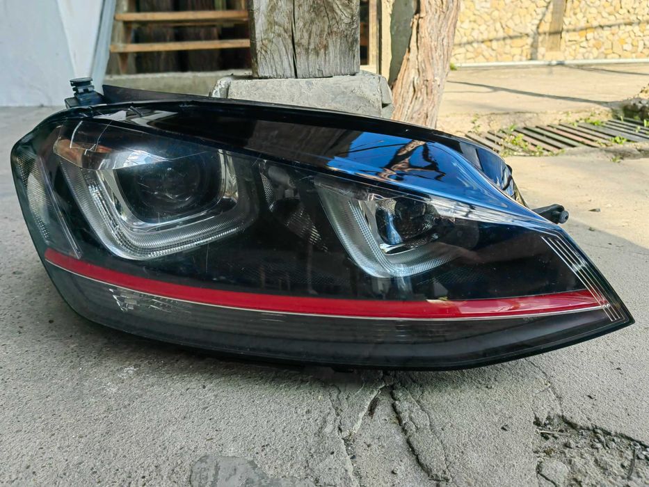 Фар VW Golf 7 Bi-Xenon LED десен / Фар Голф 7 / Фар Golf 7 GTI оригинален