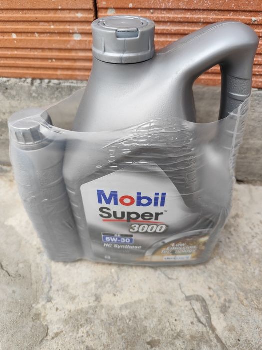 Моторно масло Mobil super 3000 XE 5w30 5 литра +1 литър подарък