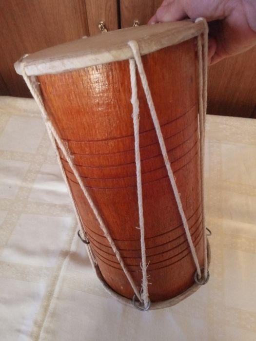 Tobă africană Djembe cu 2 părți piele/ lemn natural autentică