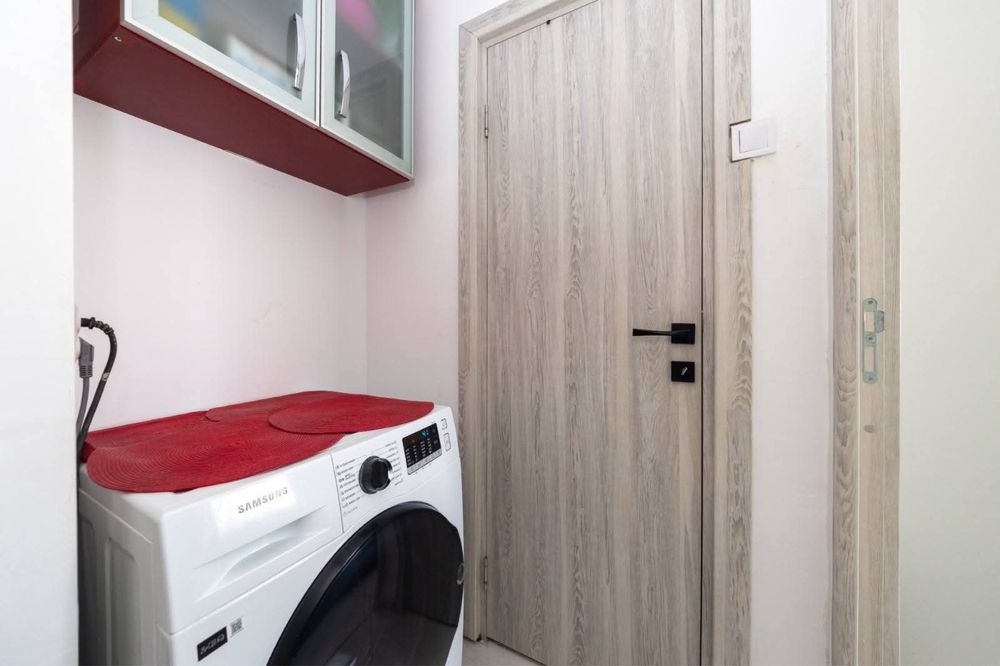 Vand apartament 3 camere