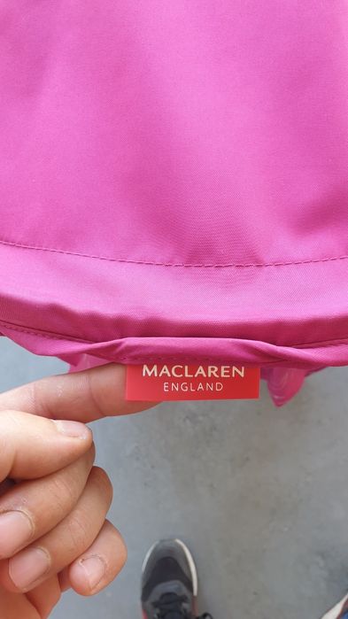 Vând carucior maclaren