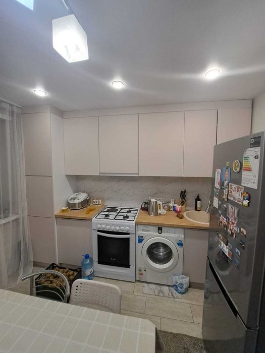 Продам 3-комн квартиру, мкр Береке