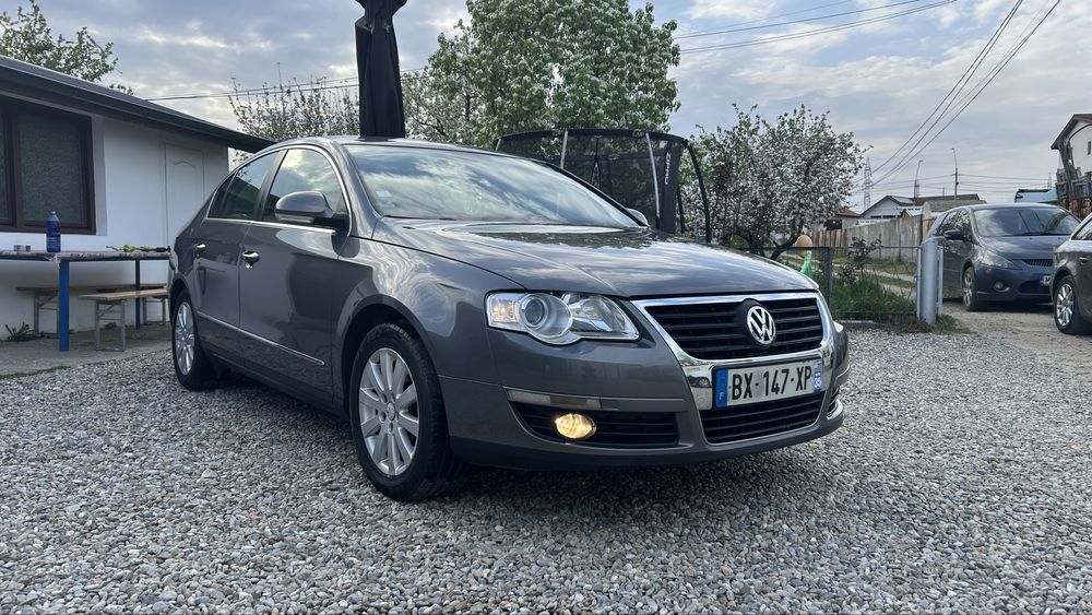 VOLKSWAGEN Passat 2005