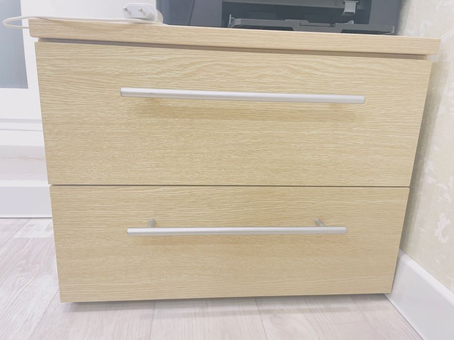 Продам две тумбочки белорусская мебель