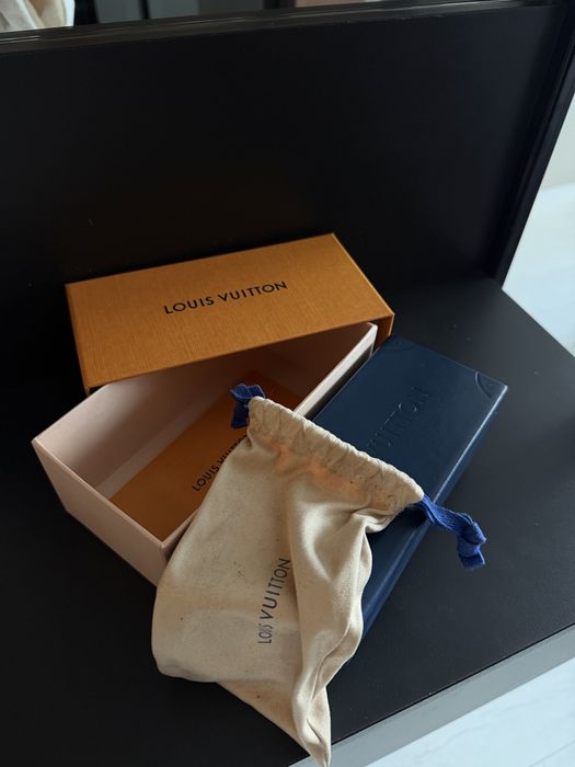 ochelari de soare Louis Vuitton – model LV Charm Square