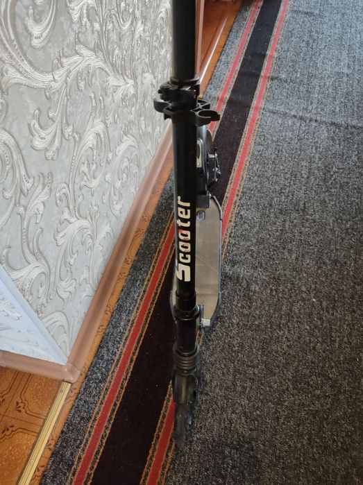 Продам трюковой самокат SCOOTER