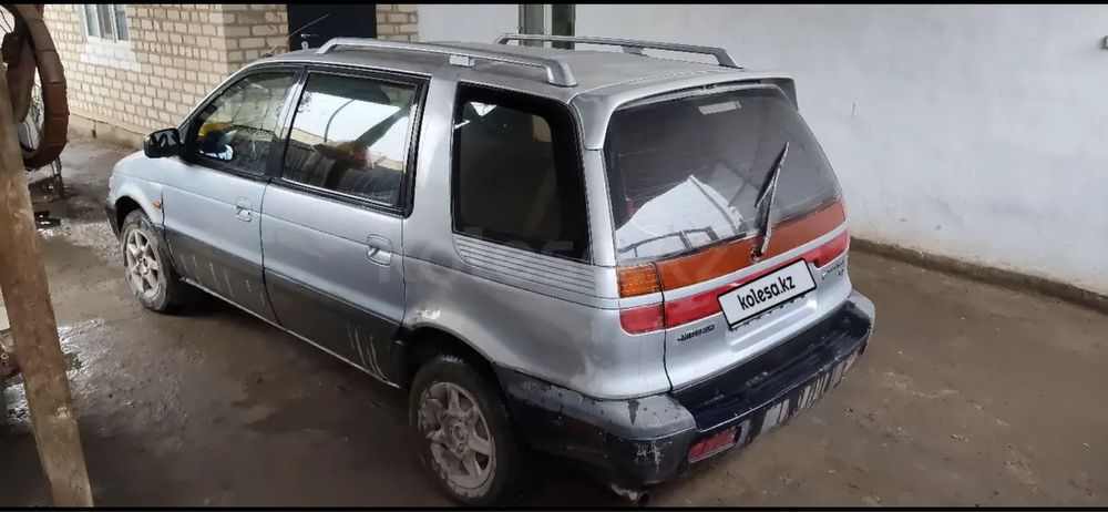 Mitsubishi Spacewagon 1992