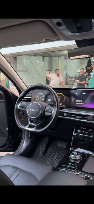 Kia k5 6-poz Srochno sotiladi!