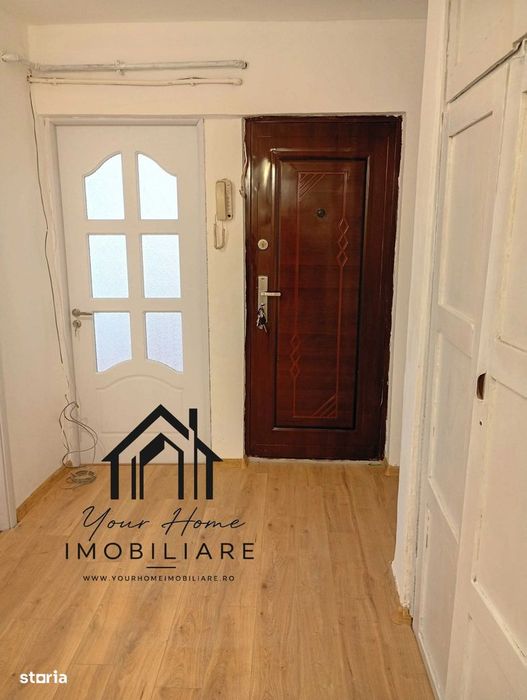 Apartament 2 camere decomandat, Et. 4/4 – Craiovița, zona Big–Piață