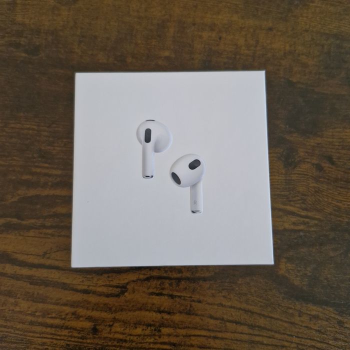 AirPods 3 Lightning