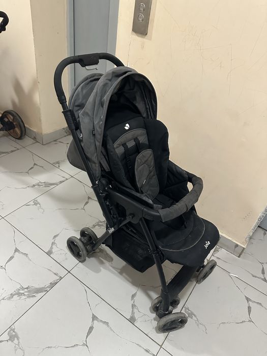 Коляска прогулочная детская Joie