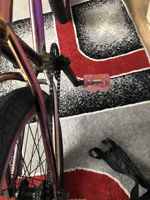 Продам бмх в бе Бензиновой расцветки