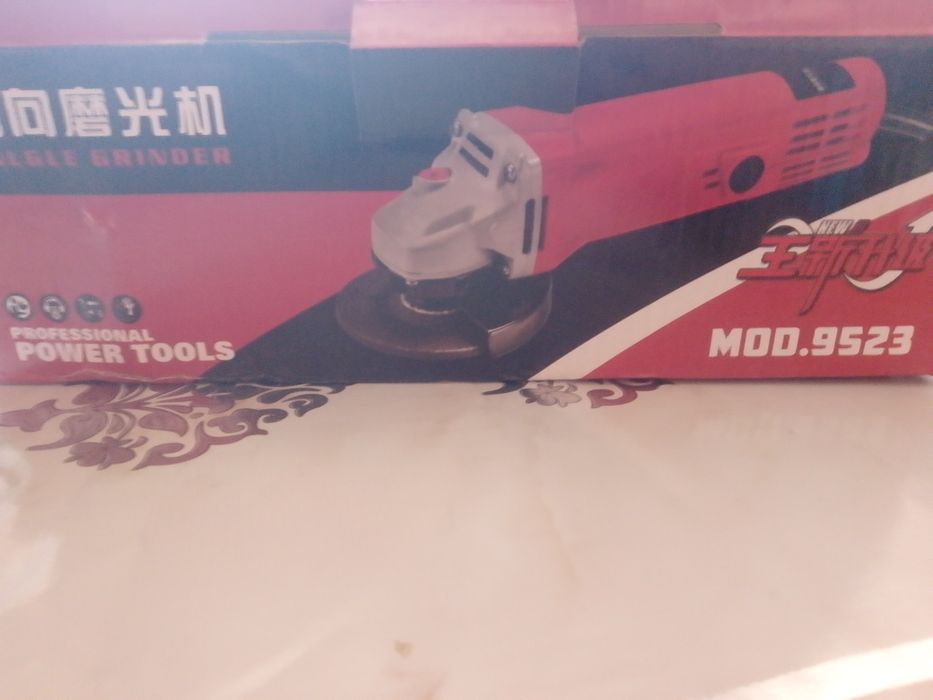 Продам болгарку новую