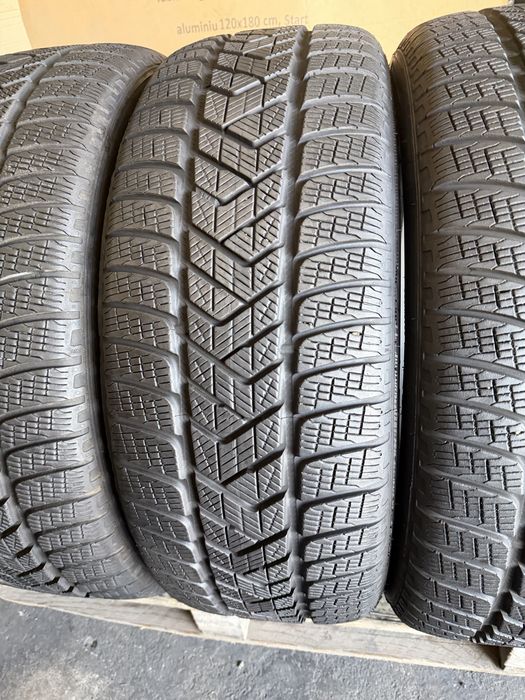 4 anvelope iarna 235/55/19 Pirelli DOT 2023!