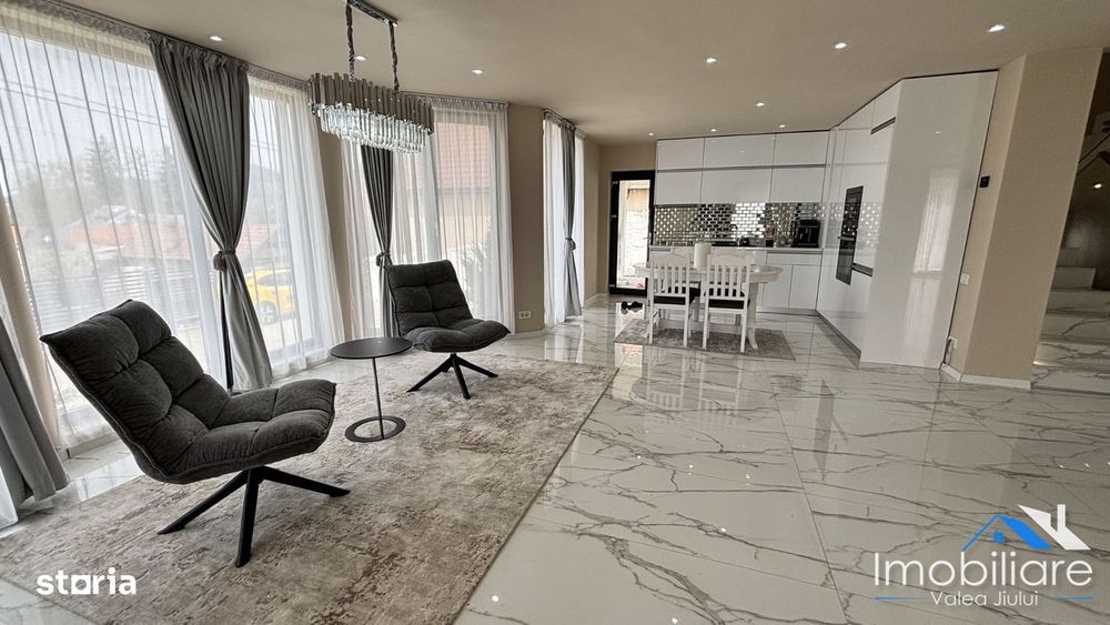 Casa / Pensiune exclusivista - Petrila (Bratianu) | 4 camere cu baie