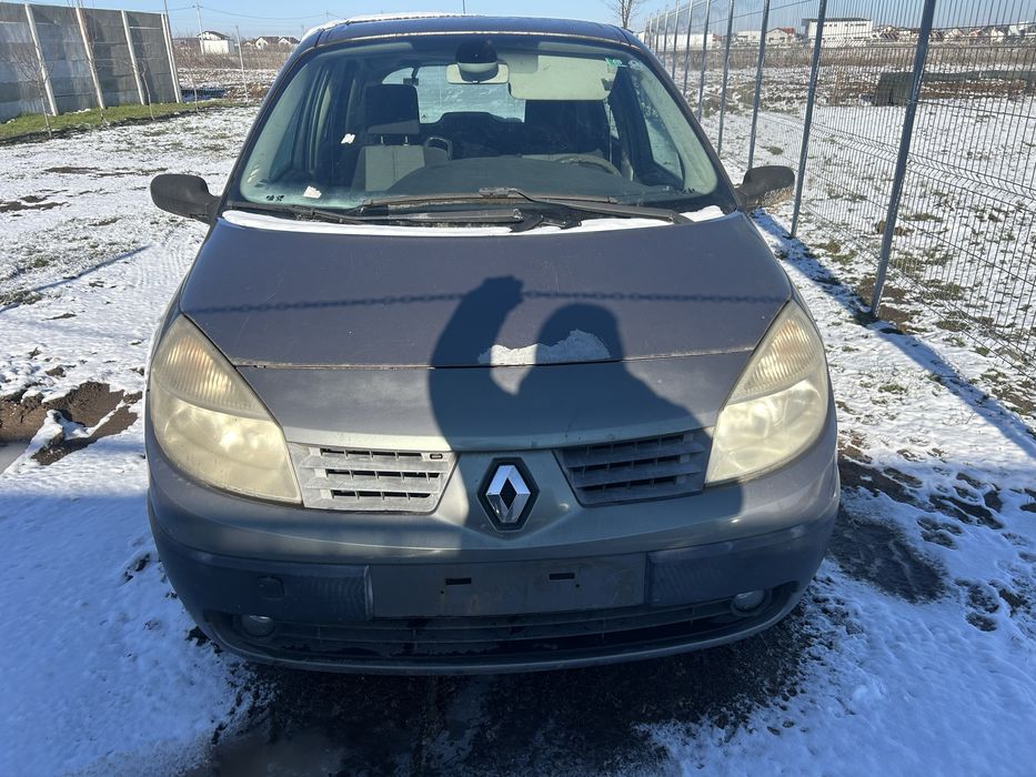 Vand far stanga si dreapta Renault Scenic 2 2004-2007