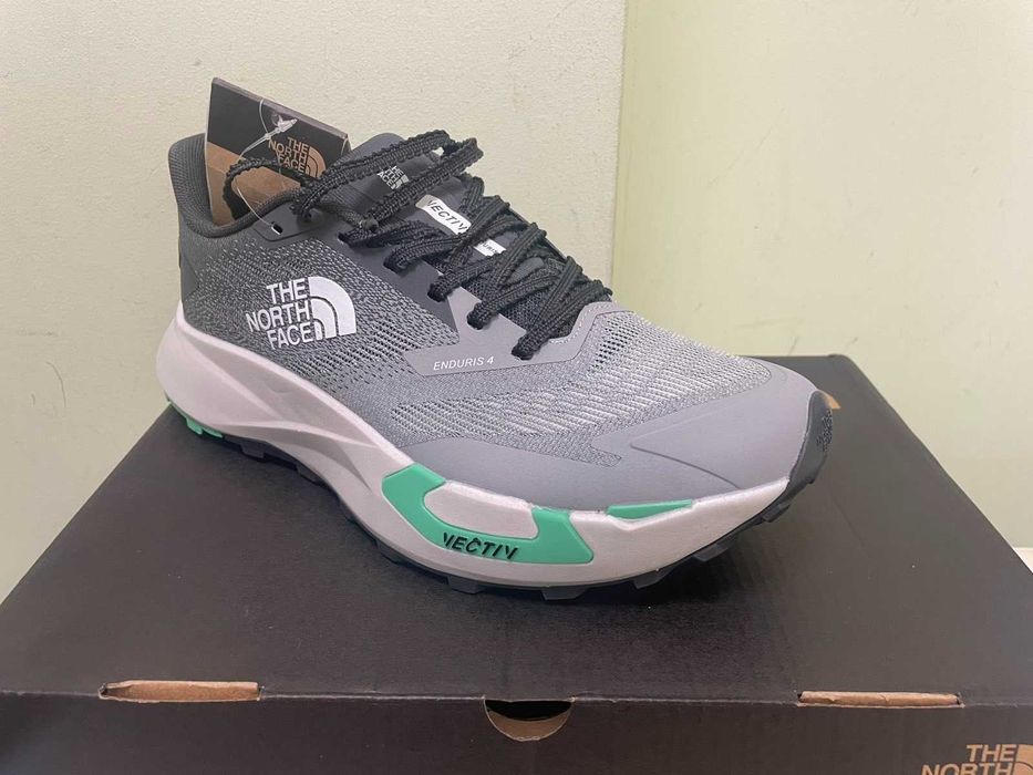 Нови мъжки маратонки The North Face Vectiv Enduris 4 Grey/Green размер 43