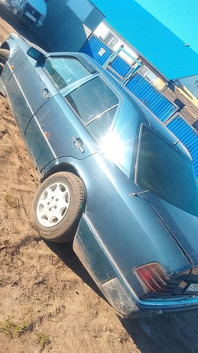 Продам Мерседес 124
