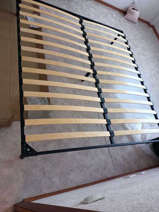 Продам основание с матрасом