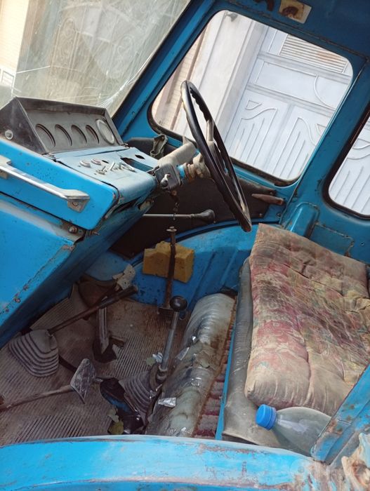 Traktor sotiladi MTZ 80
