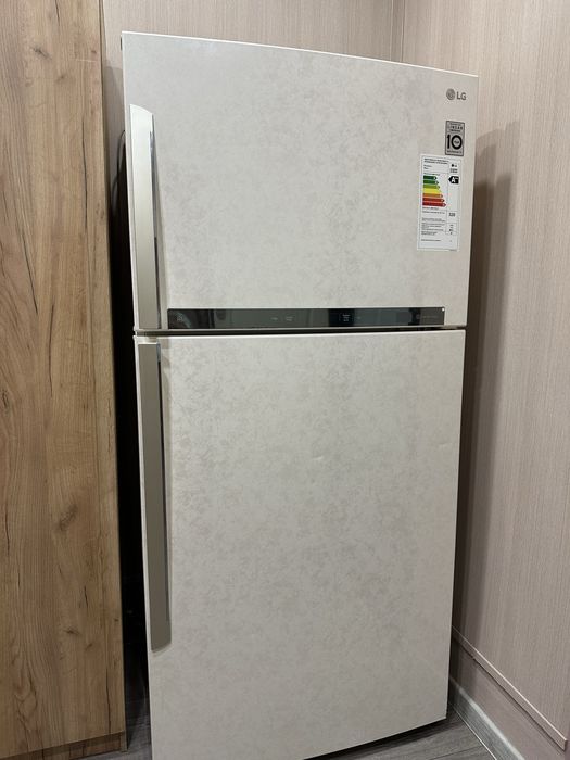 Продаю холодольник LG