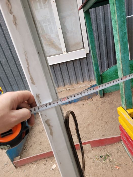 Продам пластиковое окно с подокоником