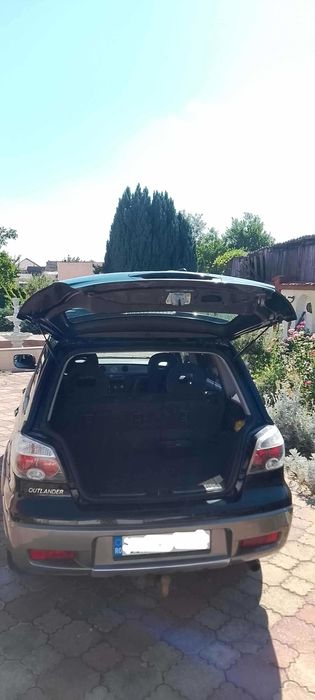 Mitsubishi Outlander 2006 2.0 litri Benzina