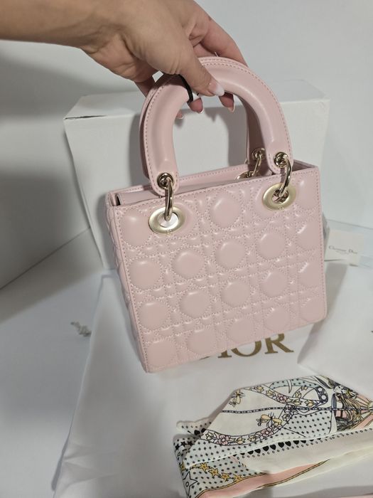 Налична чанта Lady Dior Soupir Pink