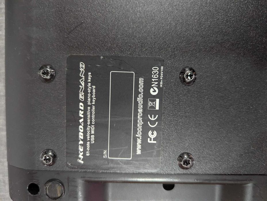 iCON iKeyboard 6Nano – claviatură USB/MIDI cu 61 de clape