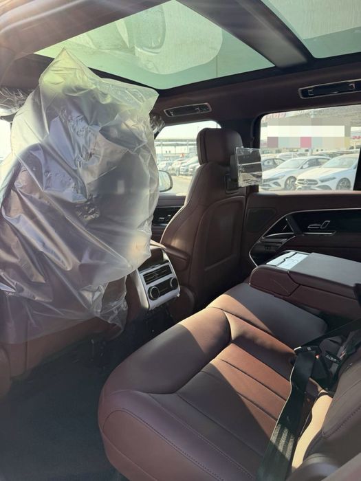 Range Rover Vogue P400 SWB